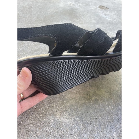 SKETCHERS Womens Memory Foam Wedge Heels Black Strap Suede Sandals Shoes 9.5 - Picture 6 of 12